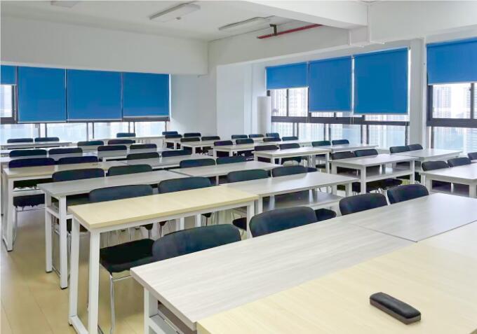 重庆高考复读辅导班教室环境