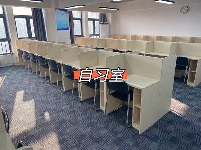 北京启航考研吃住学一体全年培训班