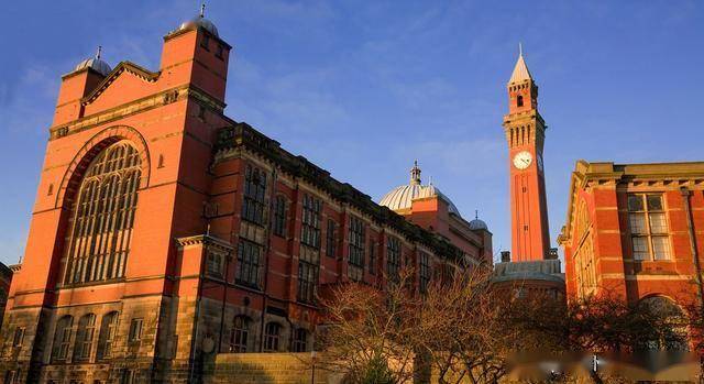 广州文书指导质量高的英国留学申请中介名单公布,面对纷繁复杂的英国留学市场,如何挑选一家既专业又可靠的留学申请机构?关键在于寻找一个能够提供专业导航、匹配目标院校与专业课程,并能在整个申请流程中提供全程护航服务的机构。这里小编比较推荐学为贵留学,作为国内持平的留学服务机构,学为贵自成立以来,一直致力于为广大有志于海外深造的学生提供全方位、高品质、个性化的留学服务。它凭借丰富的留学服务经验和专业的教师团队,在留学市场上树立了良好的品牌形象,赢得了广大学生和家长的信赖与好评。