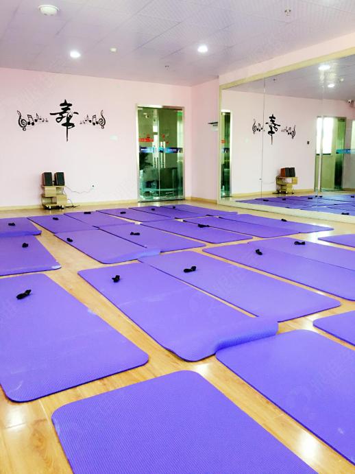 宁波杰诺职业培训学校的舞蹈教室