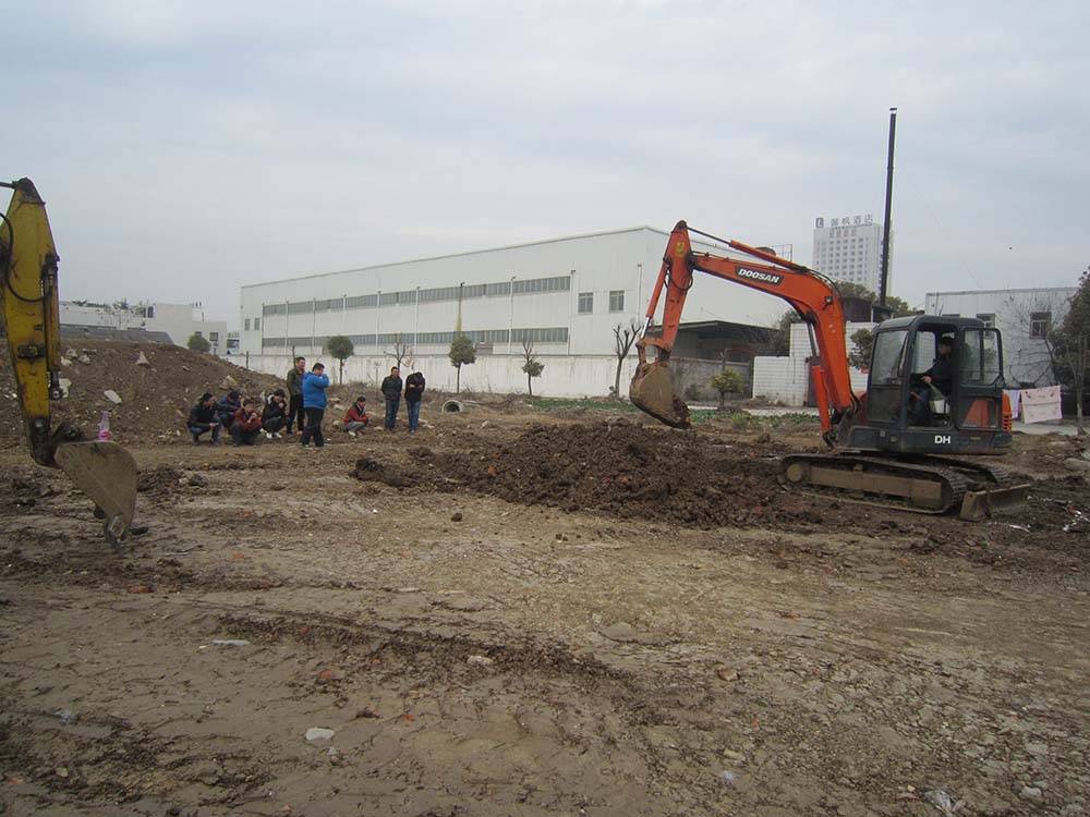武汉建宏挖掘机培训学校环境