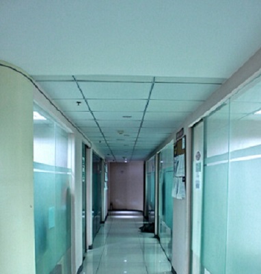 语泉学校走廊