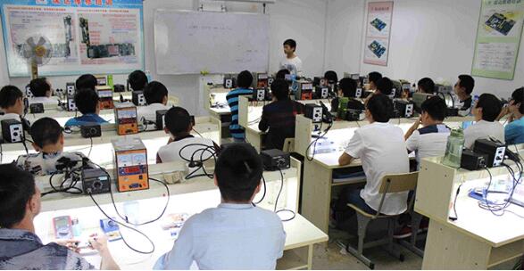 郑州手机维修培训学校