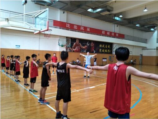 郑州哈林秀王篮球训练营