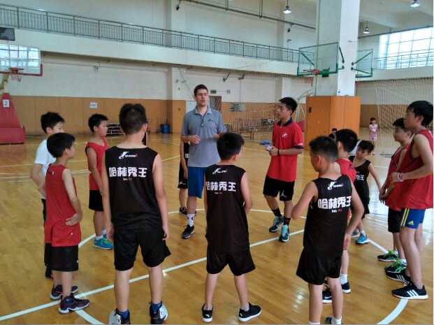 郑州中学生篮球培训寒假班