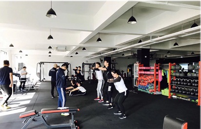 杭州健身教练培训健身器材