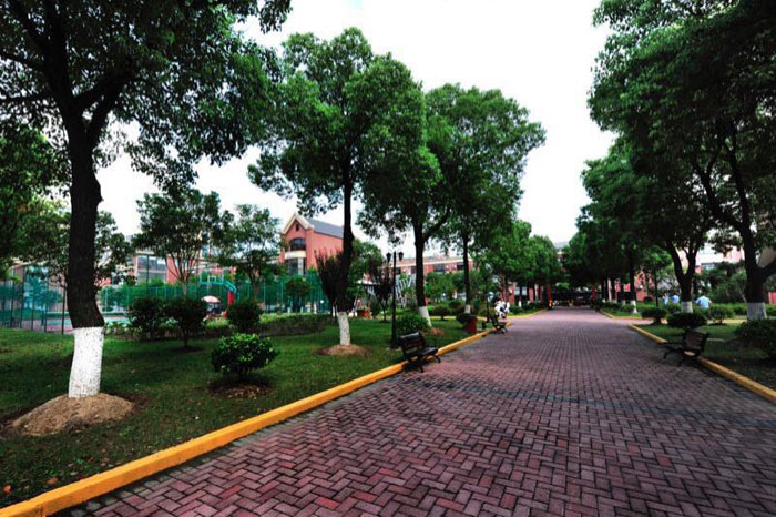 上海紫竹学院美国费尔蒙特高中