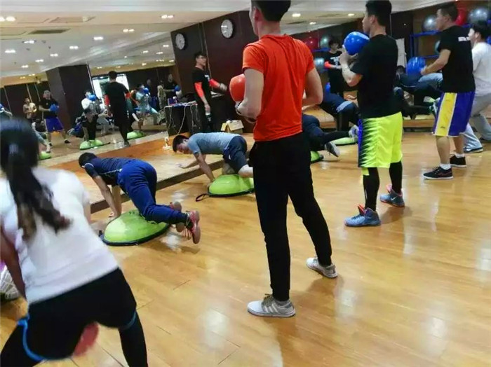 北京中力健身教练培训学校