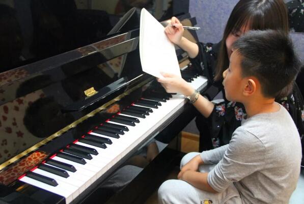 深圳少儿钢琴培训学校