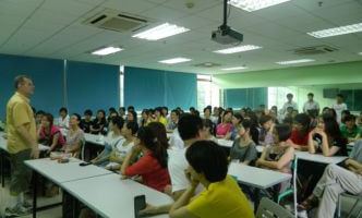 珠海国际商务外国语学院