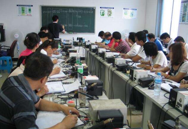 郑州手机维修培训学校