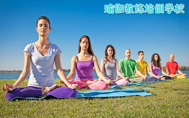 重庆初级瑜伽培训学校哪家好
