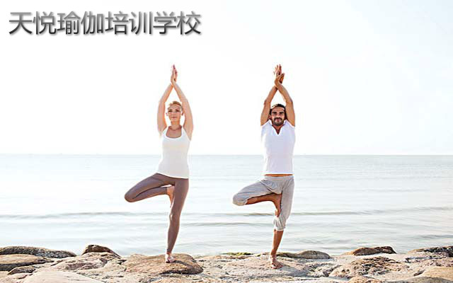 重庆瑜伽教练培训班哪里好