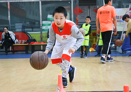 上海静安区青少年篮球培训中心价格是多少