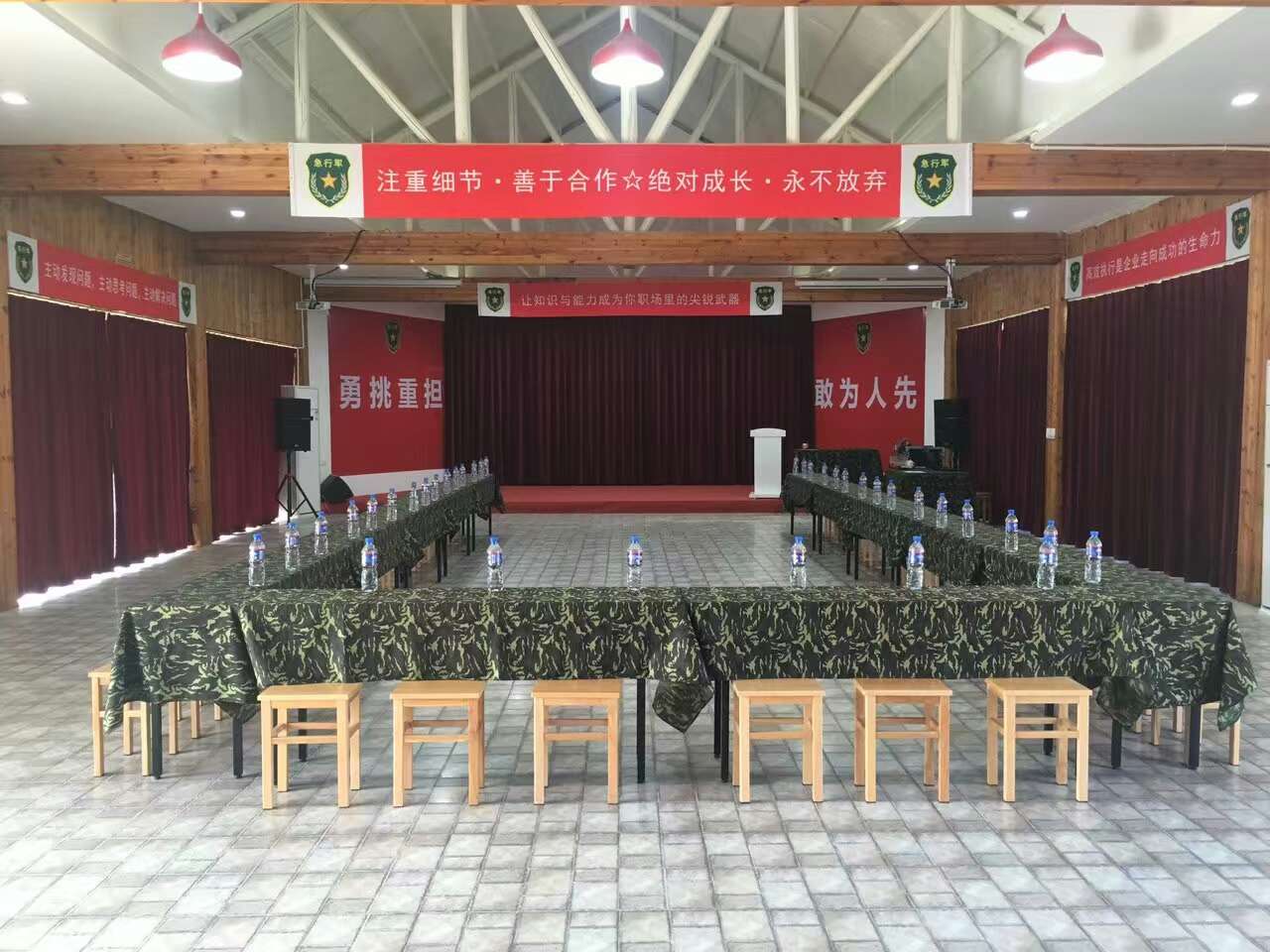 上海小勇士军事训练营地