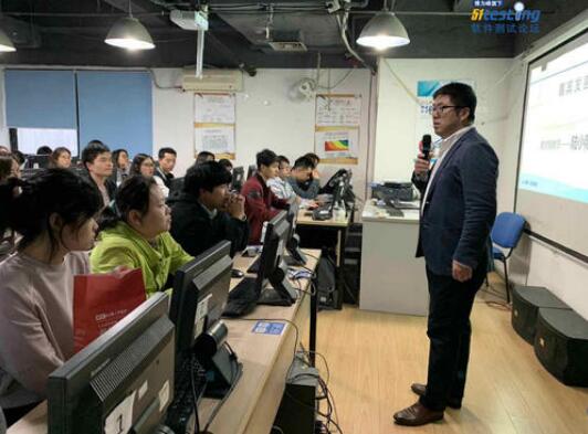 郑州软件开发培训学校-室内环境