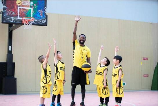 郑州初中生练习篮球哪个培训机构比较好