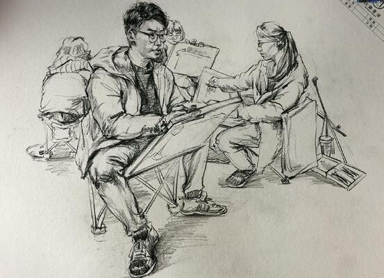 郑州人物坐姿速写绘画技巧