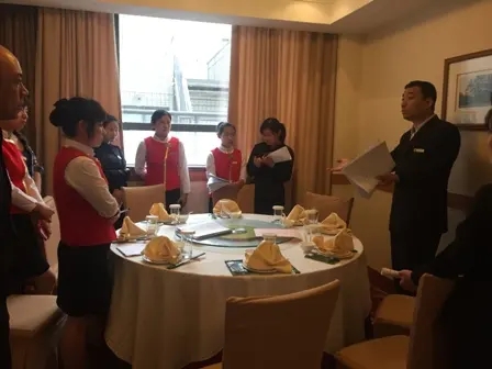 北京餐厅服务员技能证书考试培训机构名单大全